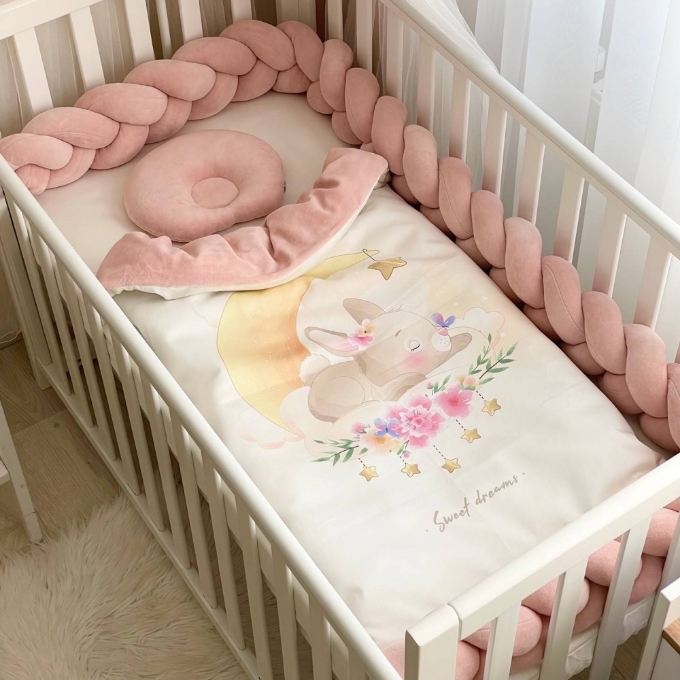 Set lenjerie pentru Patut Bebe din 6 piese Iepuras roz pudra (2)